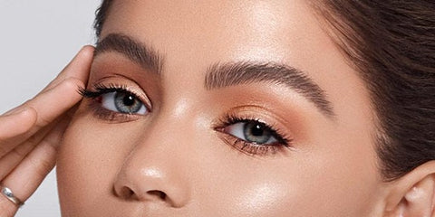 Creion pentru Sprancene cu Efect de Microblading 4D